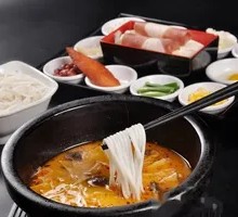 Tomato Beef Brisket Rice Noodles