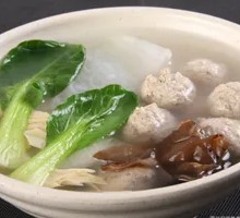 Fresh Meatball Soup