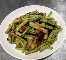 Eggplant and Green Beans Stir-fry
