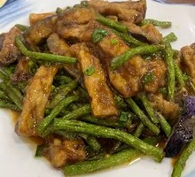 Eggplant Stir-Fried with Green Beans