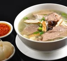 Premium Lamb Soup with Flatbread