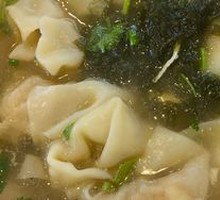 Three Delicacies Chicken Noodle Dumplings