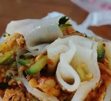 Spicy Double Pepper Rolls with Cold Noodles