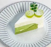 Coconut Matcha Cake