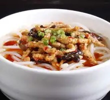 Wood Ear Mushroom and Pork Noodles