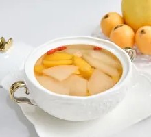 Braised Pear with Rock Sugar and Golden Tangerine