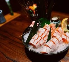 Faroe Crown Salmon Sashimi