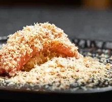 Snowy Foie Gras Tuna Sushi