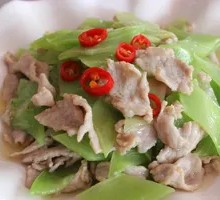 Bamboo Shoots Stir-Fried with Pork over Rice