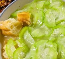 Fried Dough and Loofah Soup