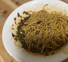 Stir-Fried Meat Sauce Noodles