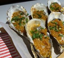 Stir-fried Oyster with Garlic