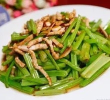 Stir-fried celery with pork
