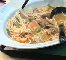 Mushroom Medley Hot Pot Rice Noodles