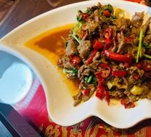 Stir-Fried Beef with Yellow Onion