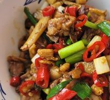 Stir-fried Chicken with Old Ginger