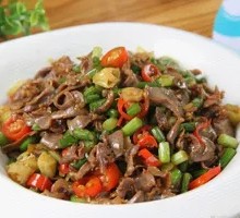 Spicy Sour Chicken Offal Fried Noodles