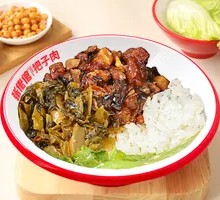 Braised Pork Rice in Small Pot