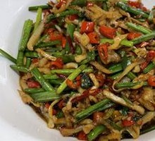 Stir-fried River Clam Meat
