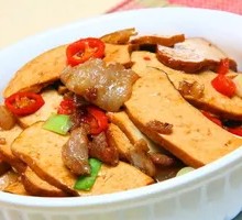 Fried Pork with Tofu Skin
