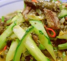 Braised Eel in Yellow Sauce