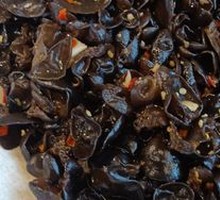 Cold-mixed black fungus