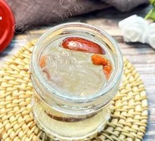 Red Date and Goji Berry Stewed Bird's Nest