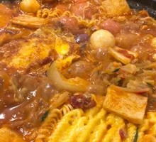 Cheese Beef Ramen Hot Pot