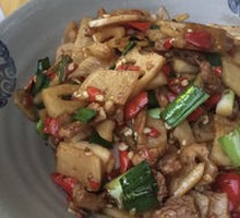 Sour Radish and Sour Lotus Root Stir-Fry with Pork