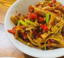 Sour Radish with Tripe Strips