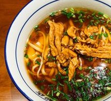 Original Soup with Shredded Pork Noodles