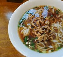 Original Soup with Shredded Pork Noodles