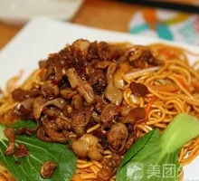 Braised Intestine Egg Fried Noodles