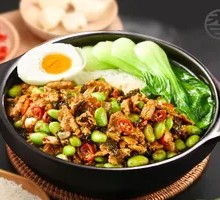 Dry Bean Curd with Pork Clay Pot Rice