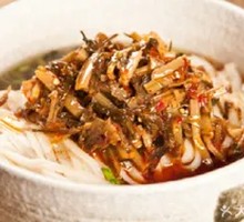 Flavorful Spicy Sour Noodles