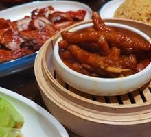 Baihe Sauce Chicken Feet
