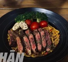 Black Pepper Steak Pasta