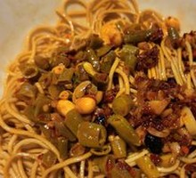 Shredded Pork Dry Noodles