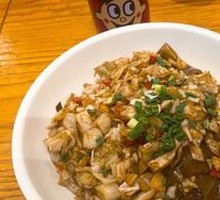 Sour Cabbage with Rice Noodles