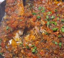 Sautéed Crucian Carp on Iron Plate