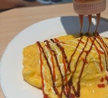 Half-Cooked Egg Omelette Rice