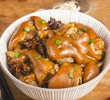 Spicy Ginger Pork Trotters