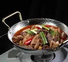 Dry Pot Boneless Pork and Intestines