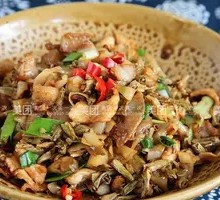 Pickled Vegetable Stir-Fried with Pork Belly