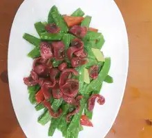 Stir-Fried Chinese Peas with Sausage