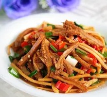 Sour Radish Stir-Fried Beef Tripe