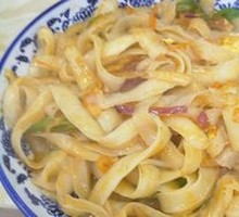 Stir-Fried Beef with Knife-Cut Noodles