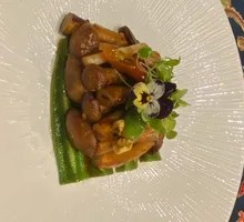 Stir-fried Tiger Milk Mushroom