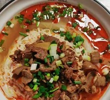 Xiangyang Beef Offal Noodles