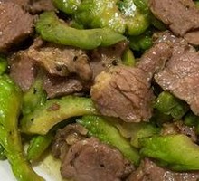Bitter Melon Stir-Fried with Beef